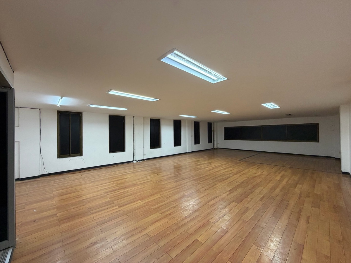 ให้เช่าโฮมออฟฟิศบางนา แบริ่ง ลาซาล : โฮมออฟฟิศ 5 ชั้น | ทำเลกิ่งแก้ว–บางนา ทิศตะวันออกเฉียงใต้ | โปรไฟล์อาคารดี | พื้นที่ใหญ่ ฟังก์ชันครบ