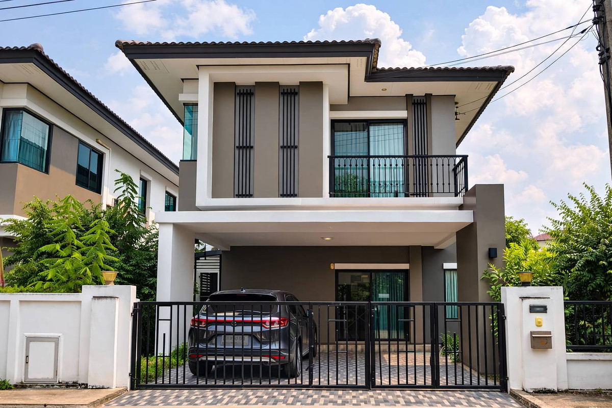For SaleHouseNakhon Pathom : 92224 - Semi-detached house for sale in Greenery Village, Thiwa Pinklao-Sai 5, good environment, convenient travel, near Don Wai Floating Market. Near Boromarajonani Road, only 1 km.