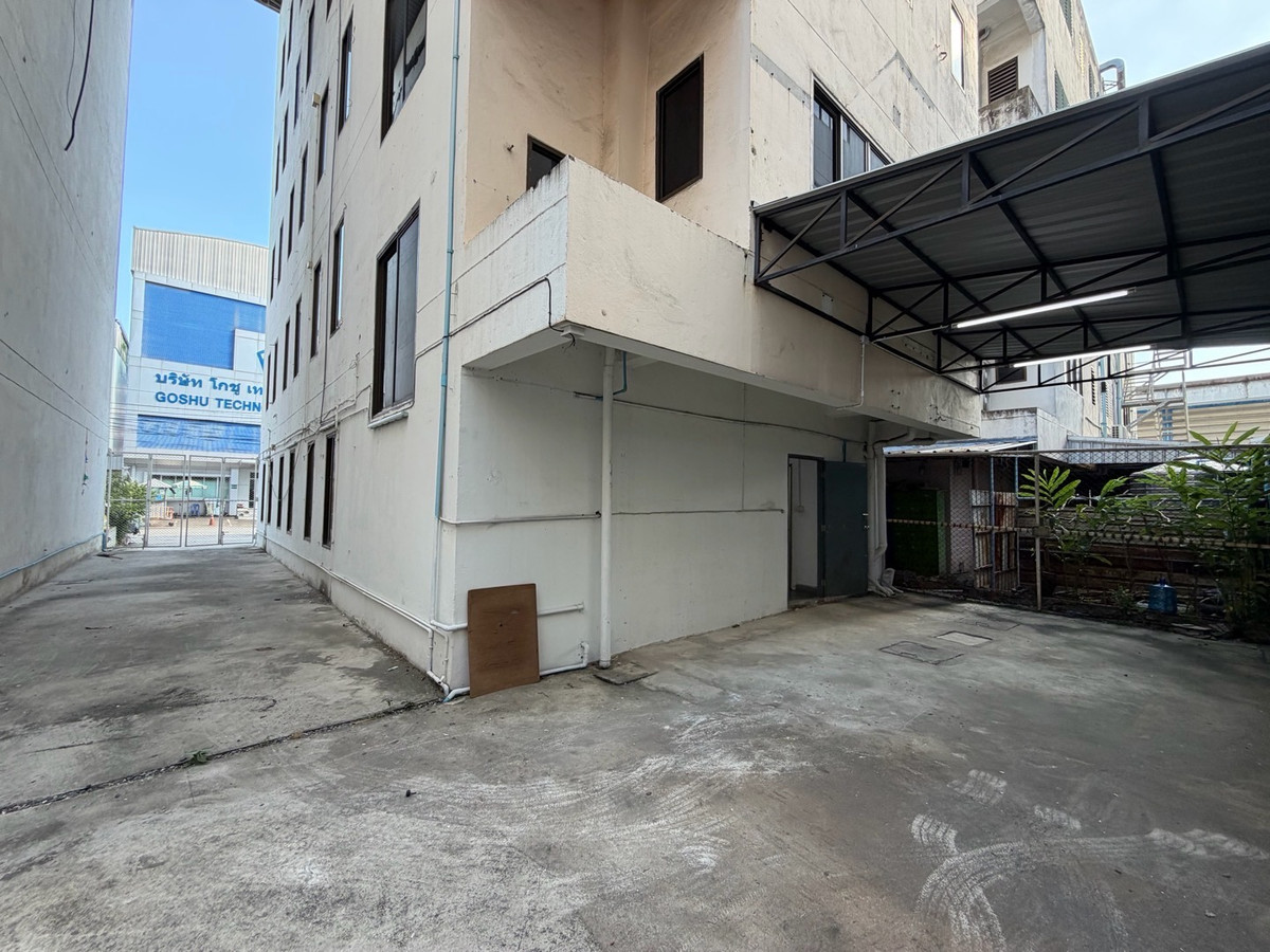 ให้เช่าโฮมออฟฟิศบางนา แบริ่ง ลาซาล : โฮมออฟฟิศ 5 ชั้น | ทำเลกิ่งแก้ว–บางนา ทิศตะวันออกเฉียงใต้ | โปรไฟล์อาคารดี | พื้นที่ใหญ่ ฟังก์ชันครบ