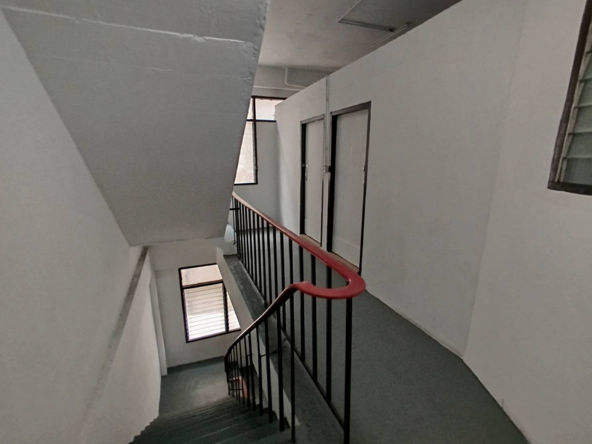 For SaleShop HouseRathburana, Suksawat : Commercial building for sale, 4 floors, 1 mezzanine, Soi Suksawat 64, 16 sq m.