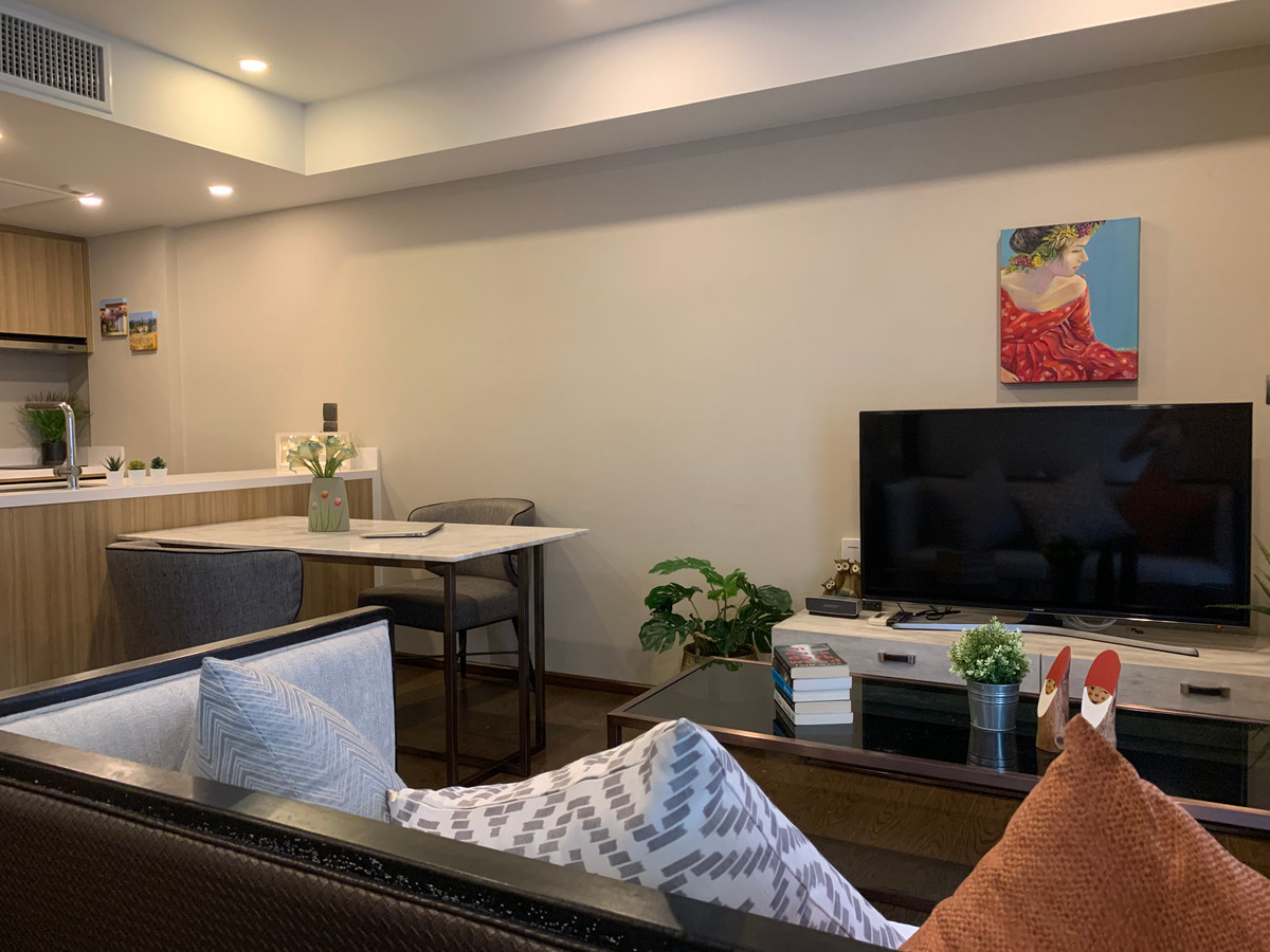 ขายคอนโดวิทยุ ชิดลม หลังสวน : Condo for Sale: Na Vara Residence