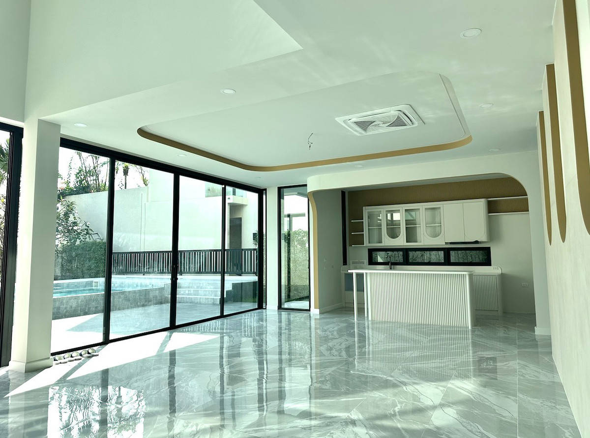 For SaleHouseKasetsart, Ratchayothin : Brand-New Corner Single House with Private Pool and Good Feng Shui at The Master Ekkamai–Ramintra Near Expressway Special Price