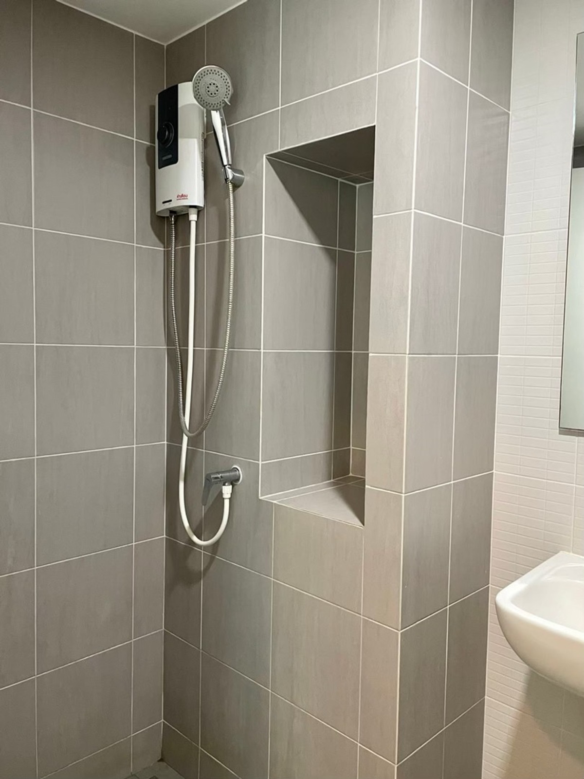 For RentCondoSamut Prakan,Samrong : For rent 📍 Kensington Sukhumvit - Theparak 📍Fully furnished and equipped, near BTS Samrong