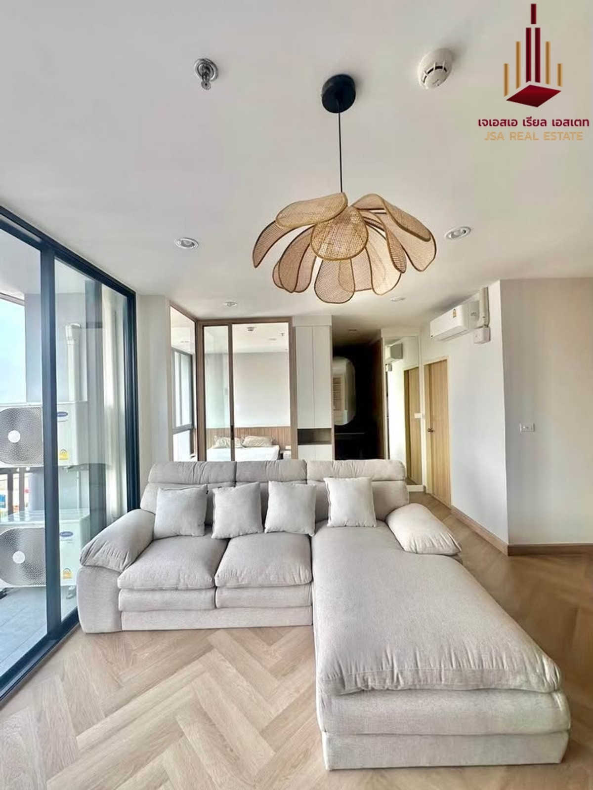 For RentCondoLadprao, Central Ladprao : ✨ For Rent: The Issara Ladprao Condo ✨ 💰 Only 13,000 THB/month