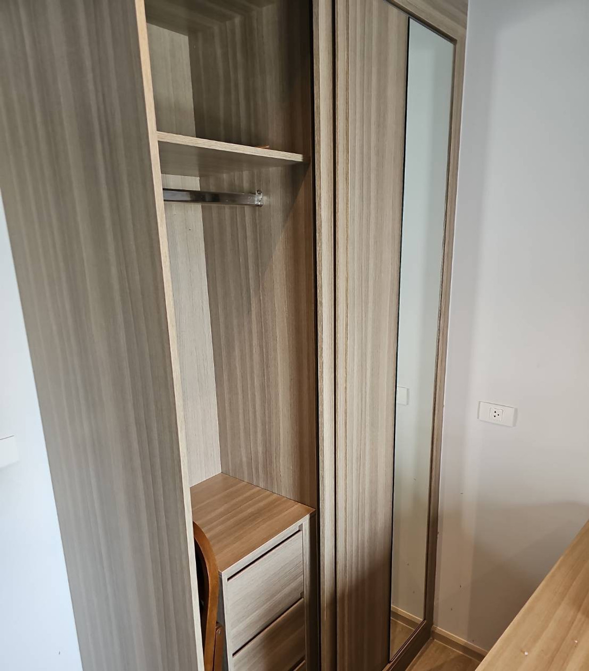 ให้เช่าคอนโดท่าพระ ตลาดพลู วุฒากาศ : ให้เช่า ✨ Altitude Unicorn Sathorn - Thapra ✨ เฟอร์นิเจอร์ และ เครื่องใช้ไฟฟ้าครบ ใกล้ BTS 