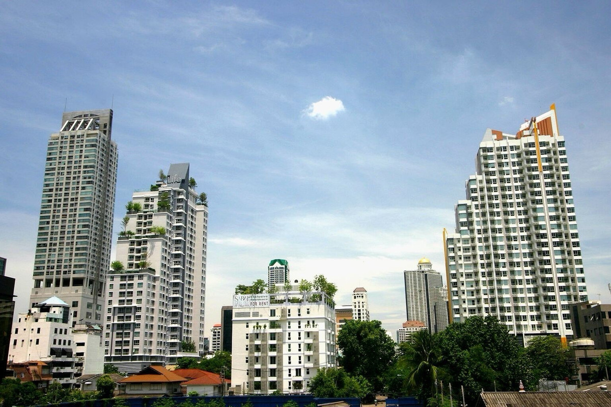 ขายคอนโดสาทร นราธิวาส : Ivy Sathorn Home in the City Limited Offer 2025: Spacious 2BR near BTS Chong Nonsi @bhumdevelopment
