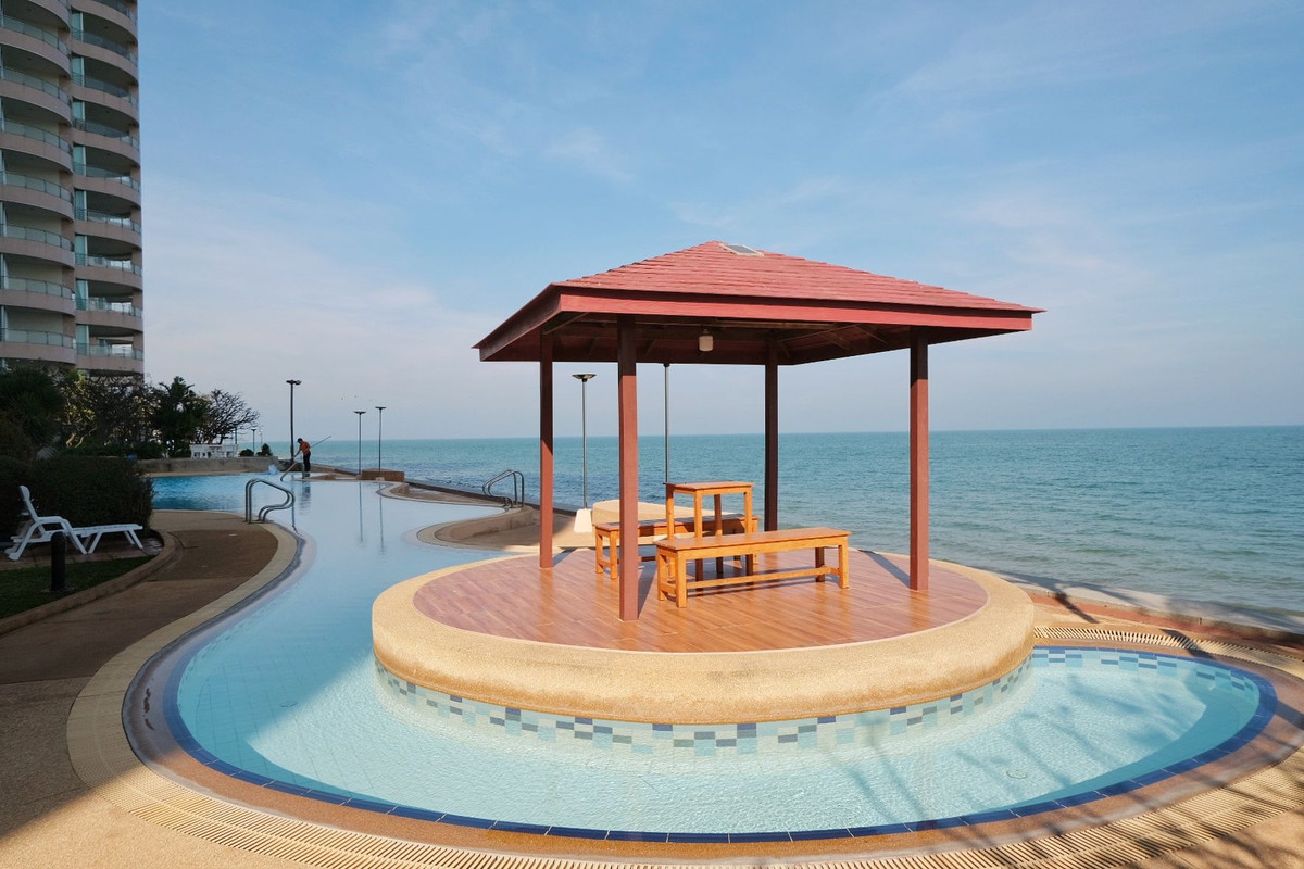 ขายคอนโดชะอำ เพชรบุรี : 89050 - ขายด่วน คอนโดตากอากาศริมชายหาดชะอำ ห้องใหญ่ ชั้นสูง วิวสวย 2 ห้องนอน 2 ห้องน้ำ