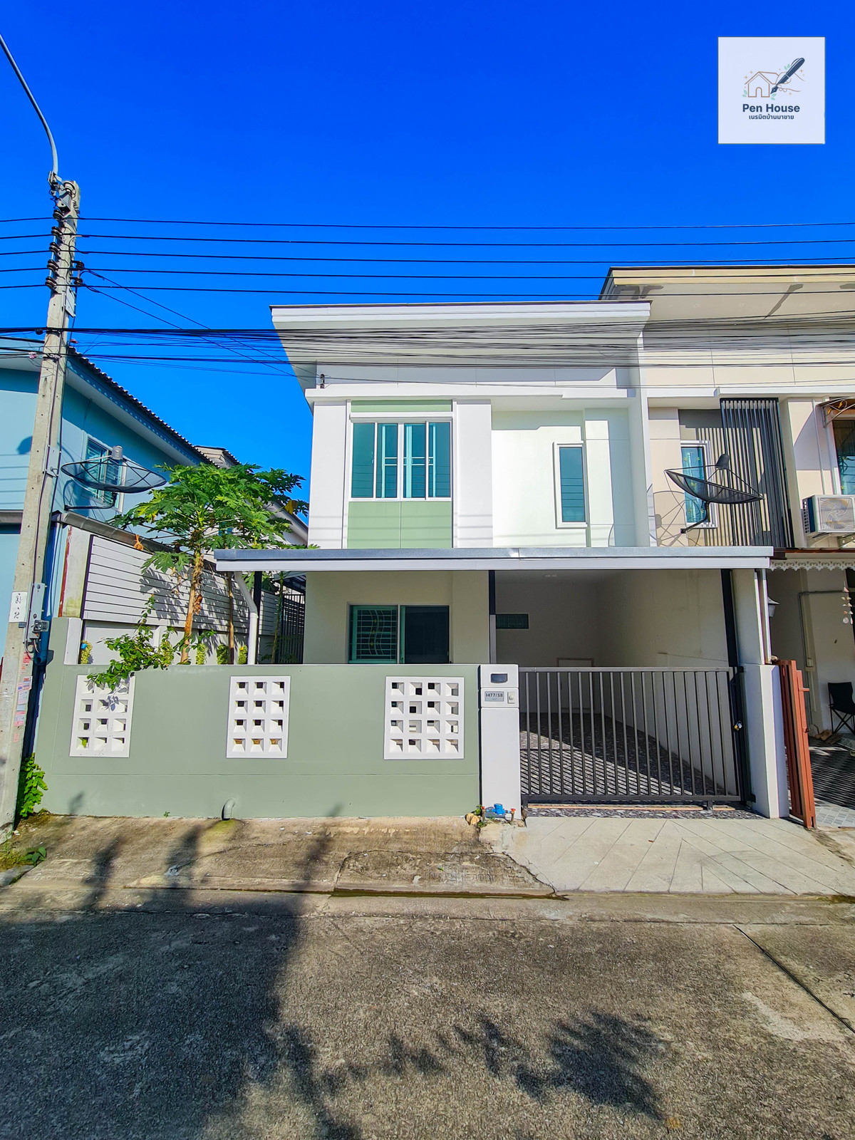 For SaleTownhomeMin Buri, Romklao : Townhouse for sale, 2 floors, corner unit, 3 bedrooms, Pruksa Ville Village 62/1. Nimit Mai Road 19/1, Minburi, full usable area, ready to move in.