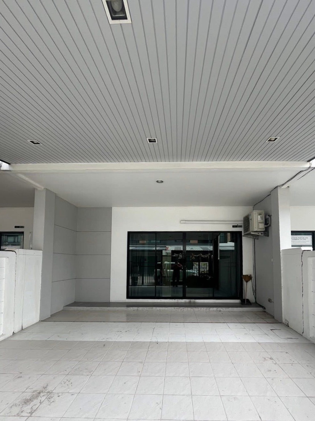 For RentTownhomeMin Buri, Romklao : Trio Romklao / 2 bedrooms (for rent), Trio Rom Klao / 2 Bedrooms (FOR RENT) BZD061