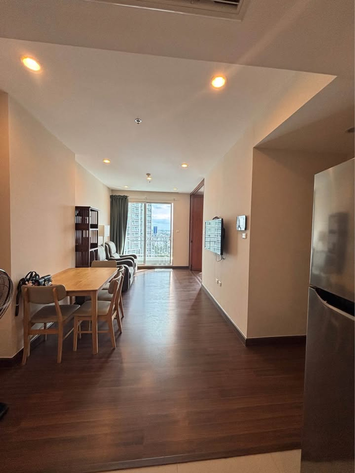 ขายคอนโดสาทร นราธิวาส : ขายคอนโด Supalai Lite Sathorn-Charoenrat ราคา 3,500,000 บาท [NCs251109]