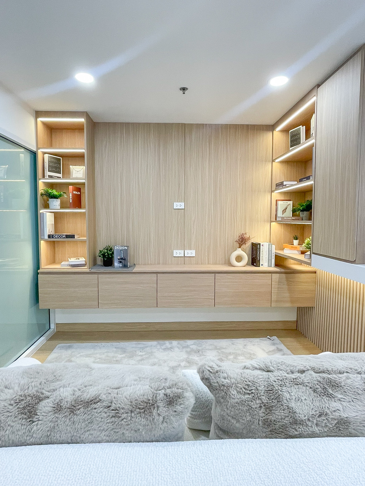 ขายคอนโดเสรีไทย-นิด้า : K-6648  BEST DEAL🔥🔥 ห้องสวย ตกแต่งใหม่ พร้อมเฟอร์บิ้วอิน พร้อมอยู่ ใกล้รถไฟฟ้า BANGKOK HORIZON รามคำแหง  MRT + ARL รามคำแหง