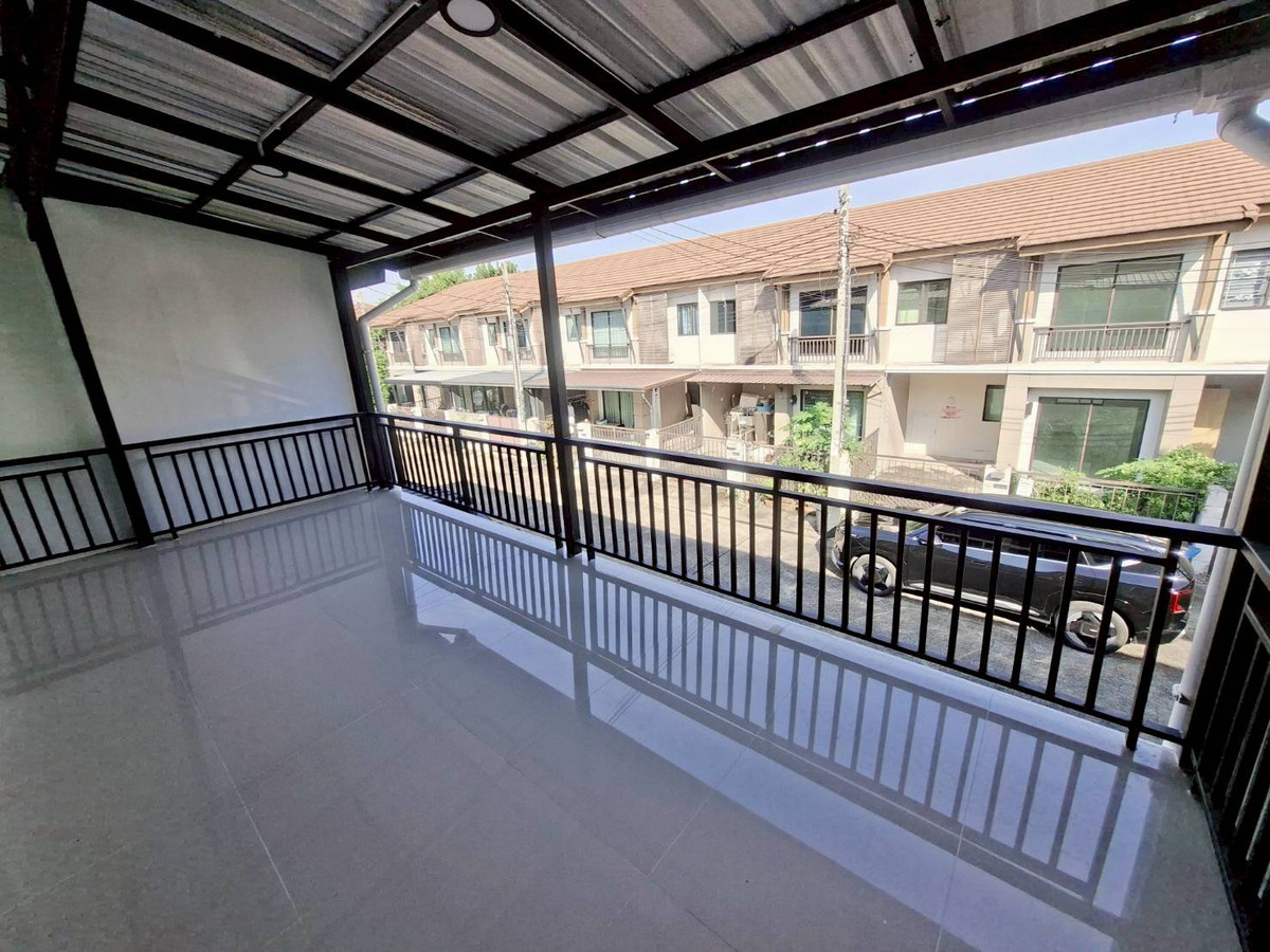 For SaleTownhomePattanakan, Srinakarin : Urgent sale townhouse Pruksa Ville Village 57, newly renovated house, ready to move in (N.1929)