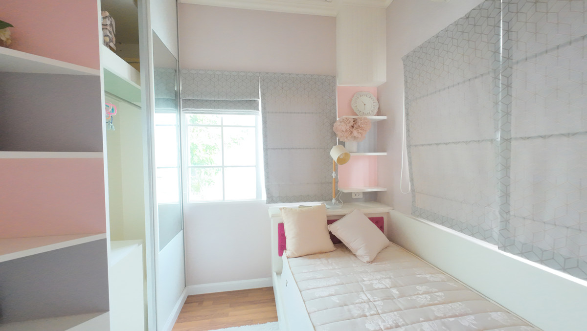 ขายทาวน์โฮมเกษตร นวมินทร์ ลาดปลาเค้า : ที่สุดของความคุ้มค่า! ทาวน์เฮาส์ 2 ชั้น โกลเด้นทาวน์ 2 นวมินทร์ 42 บ้านตัวอย่าง เฟอร์ฯ จัดเต็ม หิ้วกระเป๋าเข้าอยู่ได้เลย! ✨