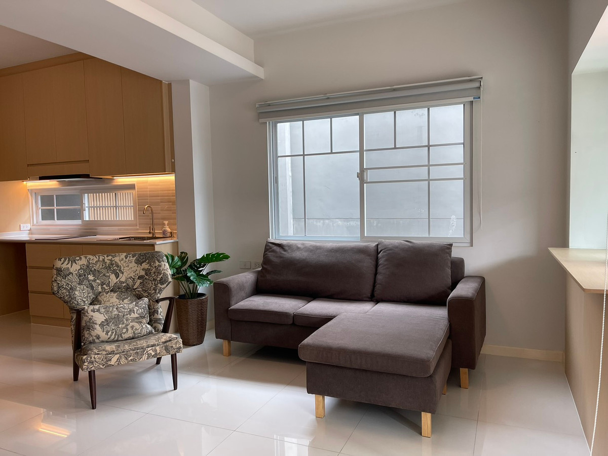 ให้เช่าทาวน์โฮมสมุทรปราการ สำโรง : P-2876 บ้านรีโนเวทใหม่ พร้อมอยู่ อินดี้ 3 บางนา กม.7 ใกล้เมกะบางนา 