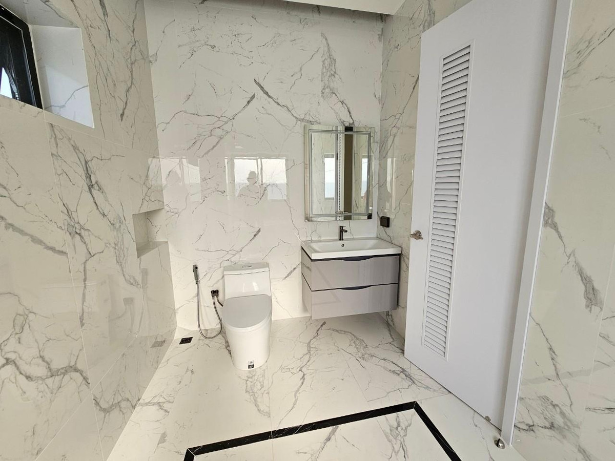 For SaleHousePathum Thani,Rangsit, Thammasat : 87315 - 2-story detached house for sale for project in Pathum area - empty house with rooftop, good value, best price in this area.