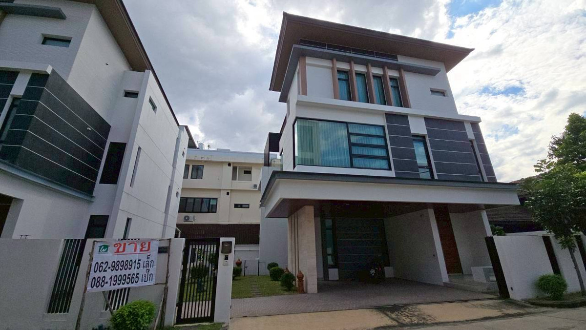 For SaleHouseRatchadapisek, Huaikwang, Suttisan : Newly built 3-storey detached house for sale – Kesini Ville Village, completely newly built. No need to renovate Ready to move in immediately.