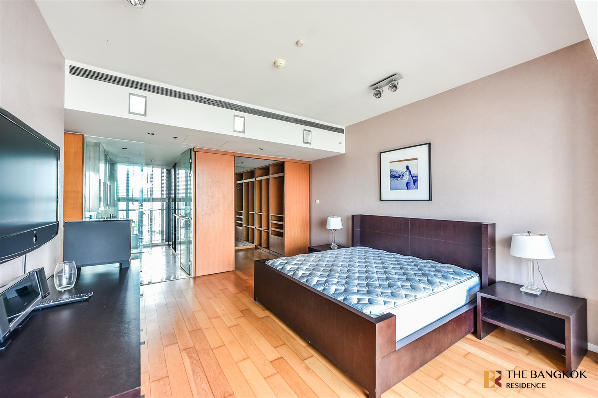 For SaleCondoSathorn, Narathiwat : Hurry! Last Unit at The Met - Beautiful Unit, Great Price, Near Mrt Chong Nonsi