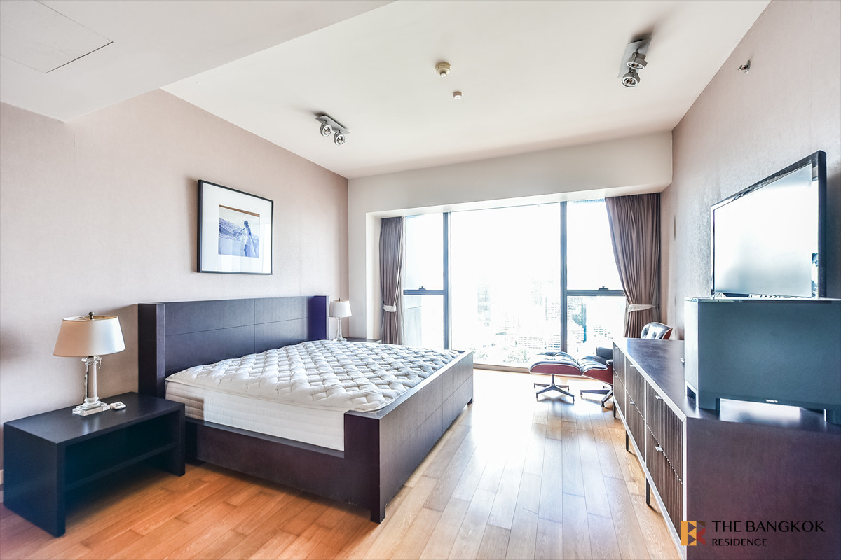 For SaleCondoSathorn, Narathiwat : Hurry! Last Unit at The Met - Beautiful Unit, Great Price, Near Mrt Chong Nonsi