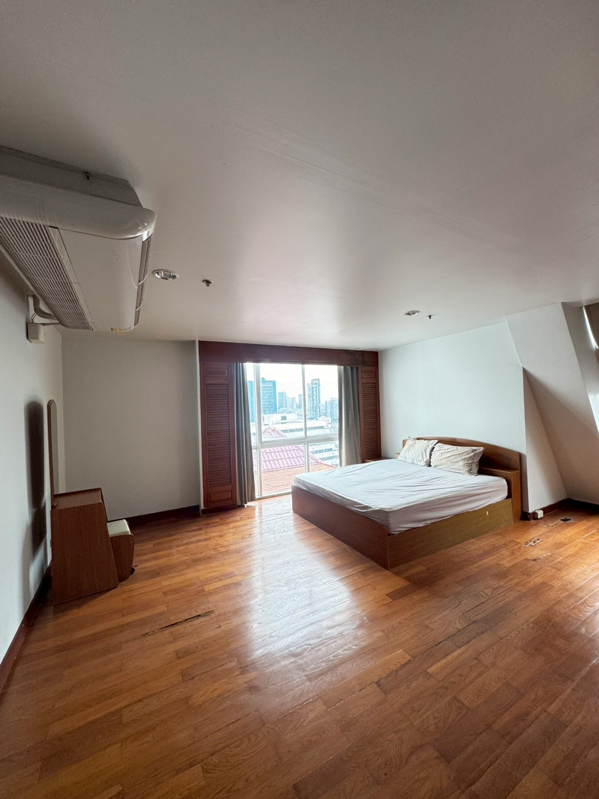 For SaleCondoRama3 (Riverside),Satupadit : ✨The Executive Regent✨3 beds 3 baths, Size 250 sqm., near BTS / MRT Khlong Toei (2.8 km) Tel.0982645161 