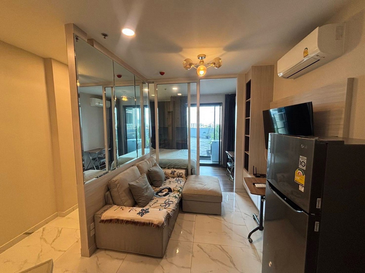 For RentCondoRatchadapisek, Huaikwang, Suttisan : For rent 18900, no extension, fully furnished.