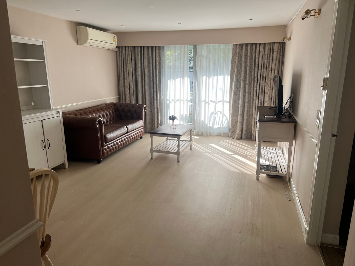 ขายคอนโดสุขุมวิท อโศก ทองหล่อ : 🐶🐱คอนโดเลี้ยงสัตว์ได้ใจกลางทองหล่อ ห้องไซส์ใหญ่อยู่สบาย ห้องสภาพดี บรรยากาศร่มรื่นน่าอยู่มาก ทำเลทอง ✨Raintree Villa✨ 2 ห้องนอน 1 ห้องน้ำ ขนาด 83 ตร.ม ใกล้ BTS / MRT ทองหล่อ (0.8 กม.) Tel.0982645161 