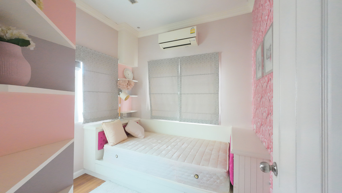 ขายทาวน์โฮมเกษตร นวมินทร์ ลาดปลาเค้า : ที่สุดของความคุ้มค่า! ทาวน์เฮาส์ 2 ชั้น โกลเด้นทาวน์ 2 นวมินทร์ 42 บ้านตัวอย่าง เฟอร์ฯ จัดเต็ม หิ้วกระเป๋าเข้าอยู่ได้เลย! ✨