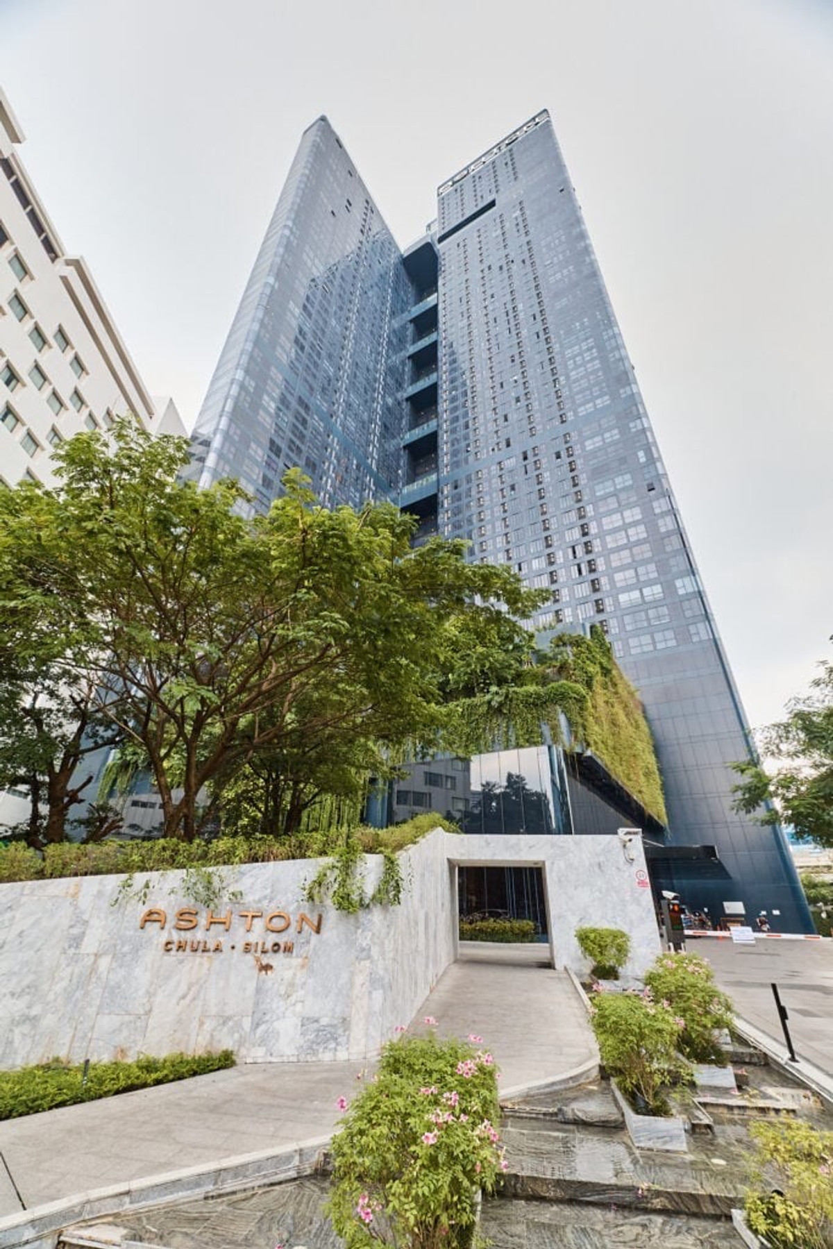 ขายคอนโดสยาม จุฬา สามย่าน : ขายด่วน📌5.95 MB Ashton Chula 24 Sqm call 0968516616