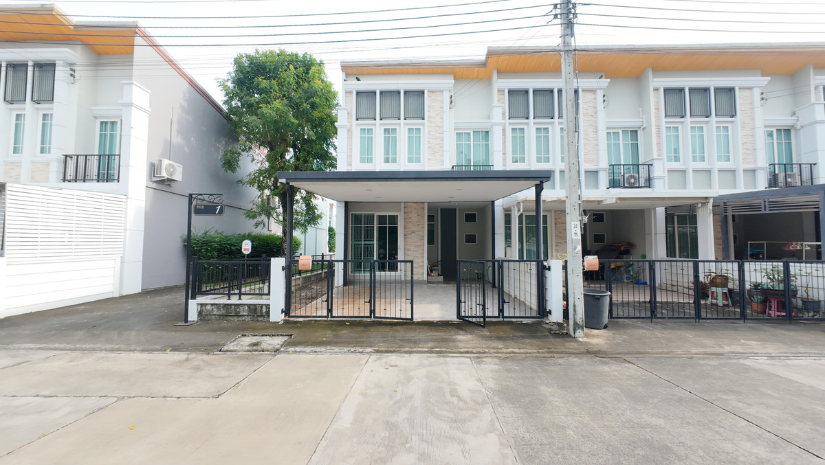 For SaleTownhomeKaset Nawamin,Ladplakao : The best value! 2-story townhouse, Golden Town 2 Nawamin 42, model home, fully furnished, just bring your bags and move in! ✨