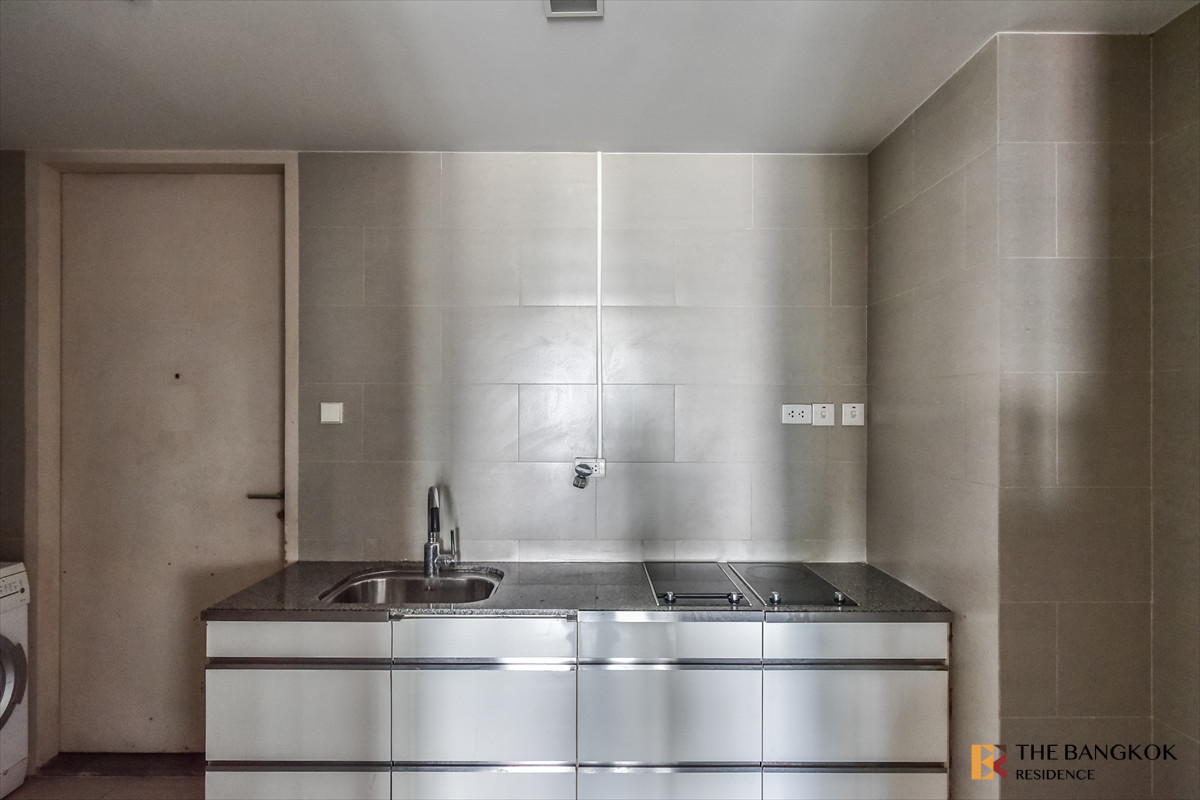 For SaleCondoSathorn, Narathiwat : Hurry! Last Unit at The Met - Beautiful Unit, Great Price, Near Mrt Chong Nonsi