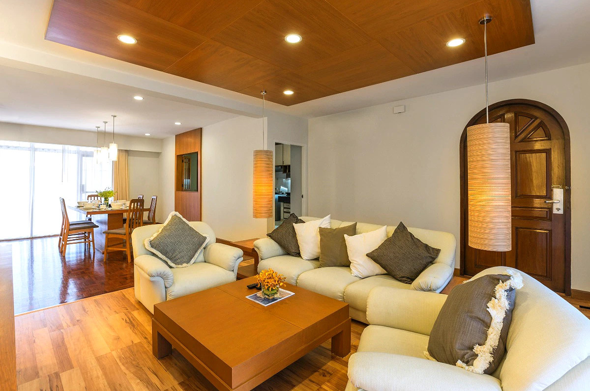 ให้เช่าคอนโดวิทยุ ชิดลม หลังสวน : Karolyn Court 166 sqm.  Please add LINE ID @806qphgn o8415o5483 