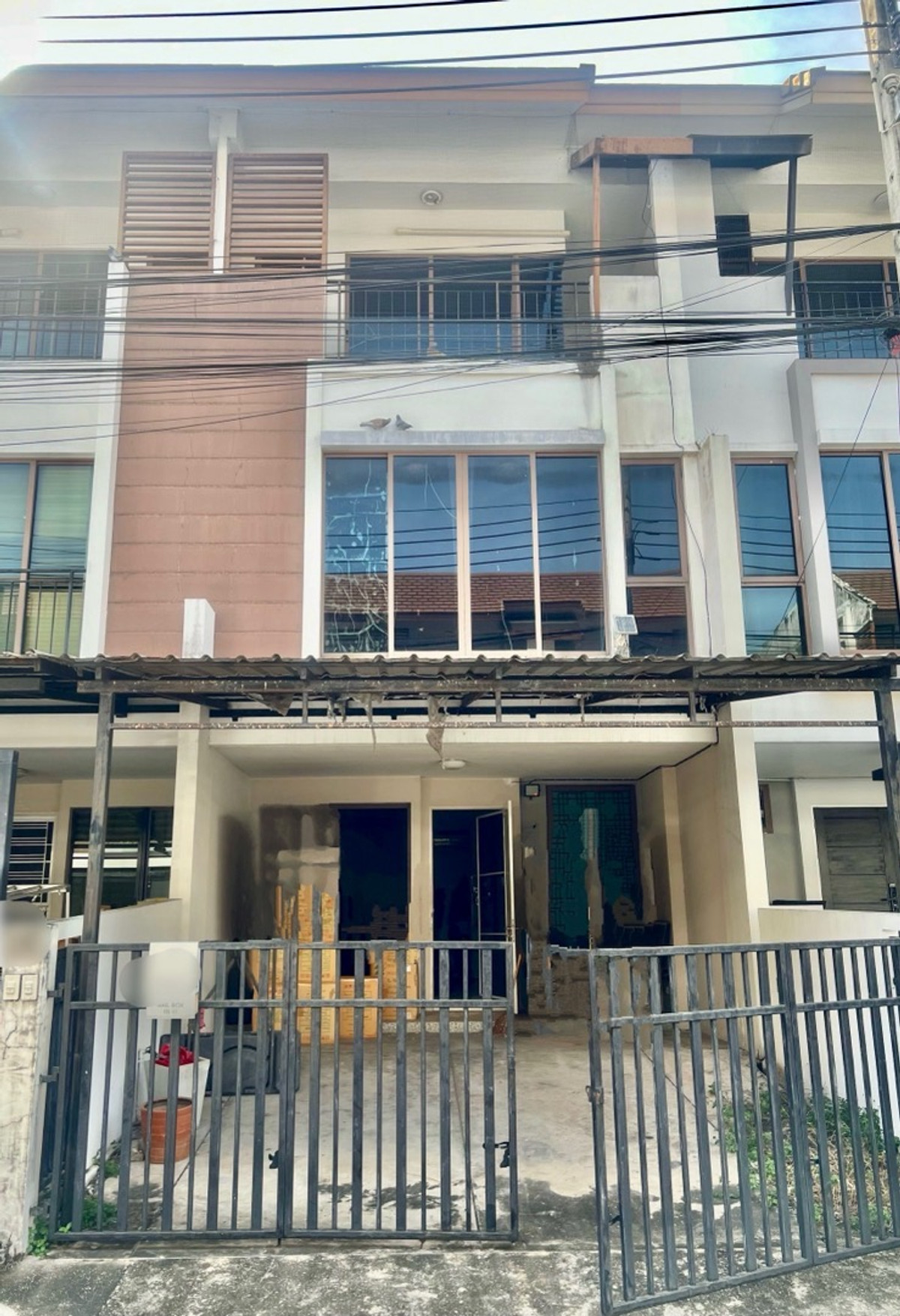 ให้เช่าทาวน์โฮมอ่อนนุช อุดมสุข : ให้เช่า หมู่บ้านเดอะ ไพรเวท วิจเลจบางจาก ซ.สุขุมวิท97/1 
(ซอยอยู่ตรงข้ามทางด่วนสุขุมวิท62)
22ตร.วา กว้าง5 ลึก17เมตร 
พื้นที่ใช้สอย 170ตรม
