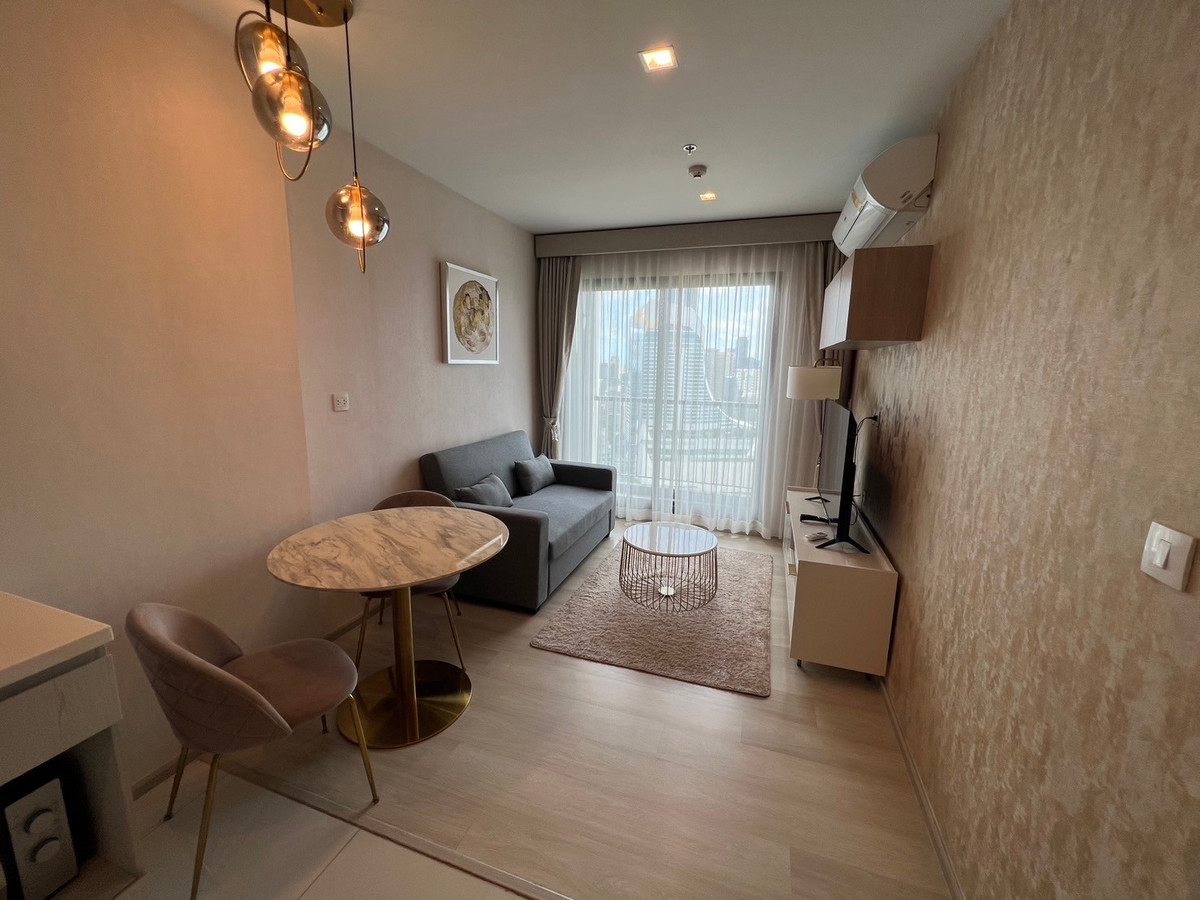 ให้เช่าคอนโดวิทยุ ชิดลม หลังสวน : ให้เช่า Life One Wireless ราคา 32,000 บาท/เดือน [MNr251103]