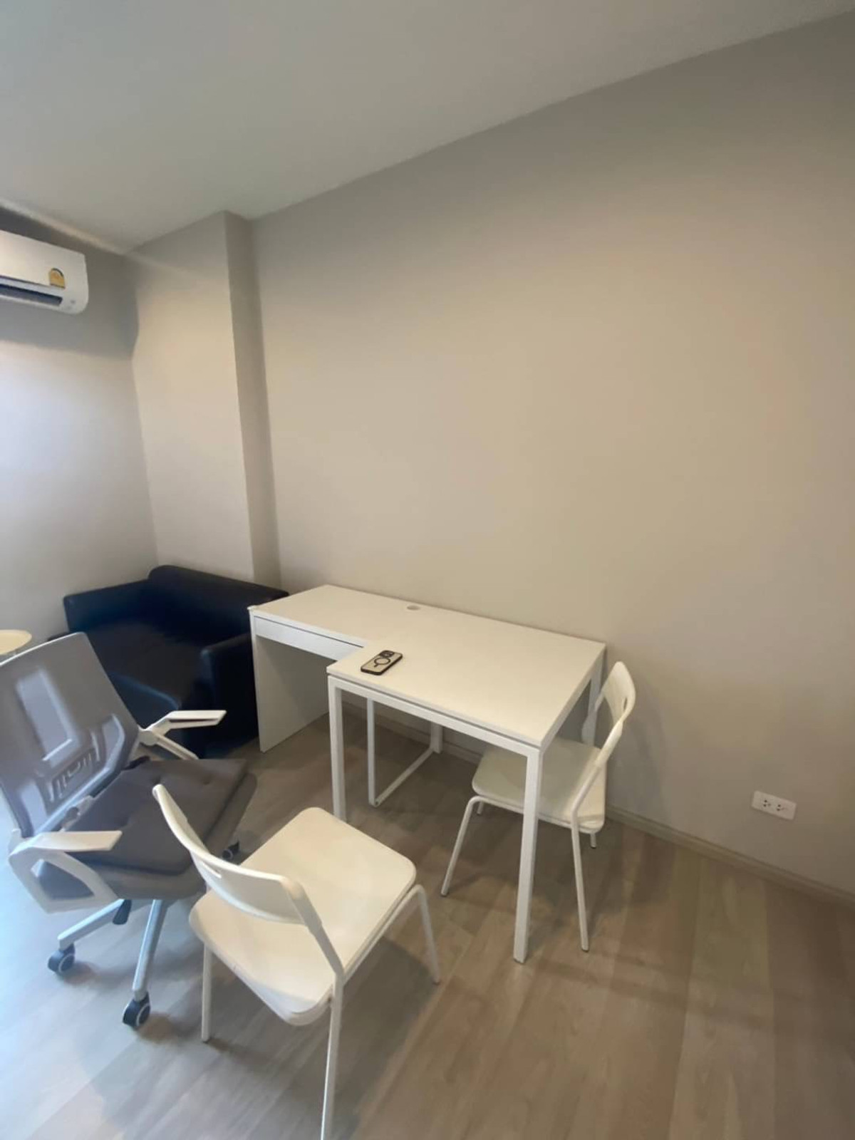 For RentCondoBangna, Bearing, Lasalle : Condo for rent, Ideo mobi sukhumvit eastpoint, fully furnished condo, ready to move in, close to BTS Bangna, only 250 meters!!