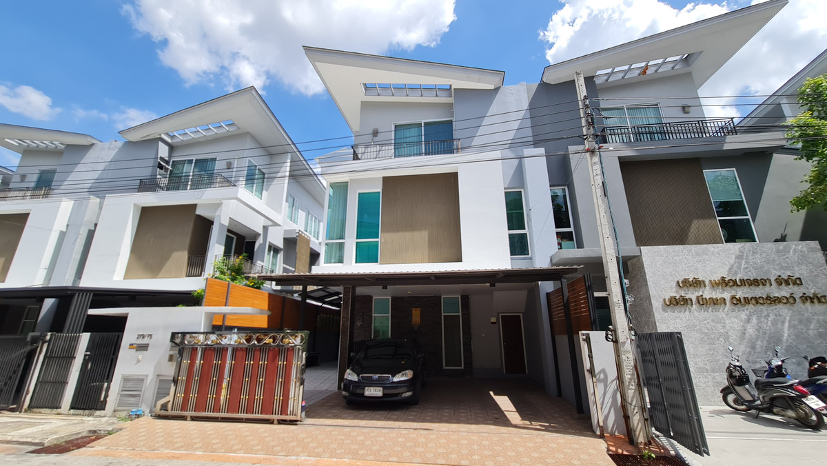 For RentVipawadee, Don Mueang, Lak Si : RENT! 3-Storey Corner Semi-Detached House, Grand I-Design Vibhavadi | 39.4 Sq. Wah | Near Tollway/2 MRT Lines | 39,000 Baht/Month