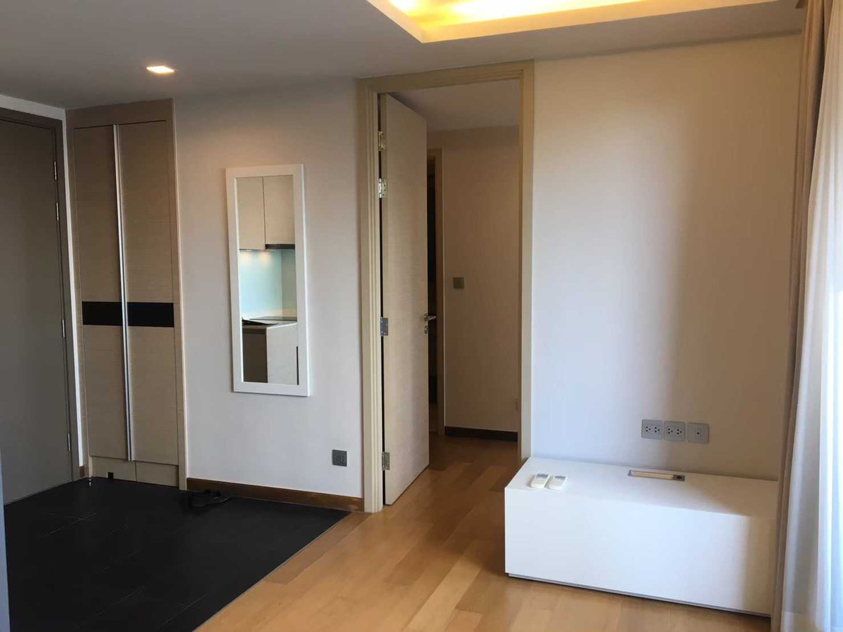 For SaleCondoSukhumvit, Asoke, Thonglor : Condo for Sale Via Botani - Near BTS Asoke