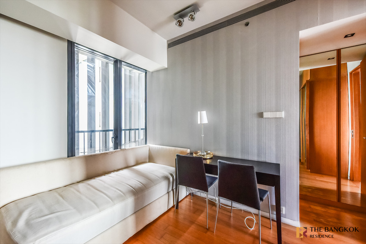 For SaleCondoSathorn, Narathiwat : Hurry! Last Unit at The Met - Beautiful Unit, Great Price, Near Mrt Chong Nonsi