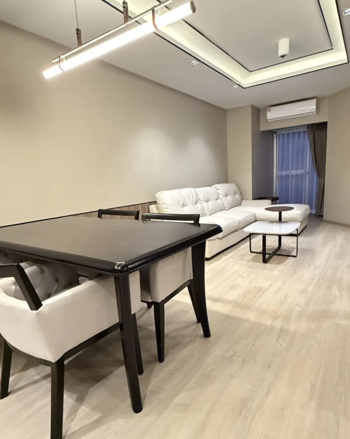 ให้เช่าคอนโดวิทยุ ชิดลม หลังสวน : Witthayu Court 170 sq.m. Please add LINE ID @806qphgn o8415o5483 