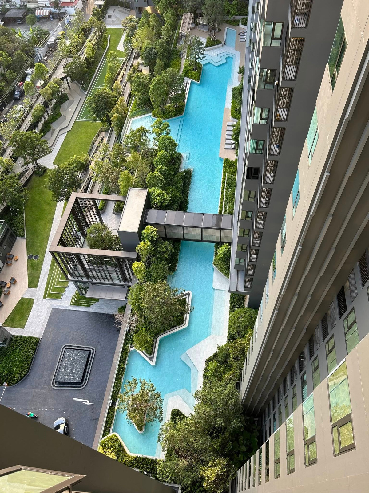 ให้เช่าคอนโดท่าพระ ตลาดพลู วุฒากาศ : ให้เช่า 📍 Life Sathorn Sierra 📍เฟอร์นิเจอร์ และ เครื่องใช้ไฟฟ้าครบ ใกล้ BTS ตลาดพลู