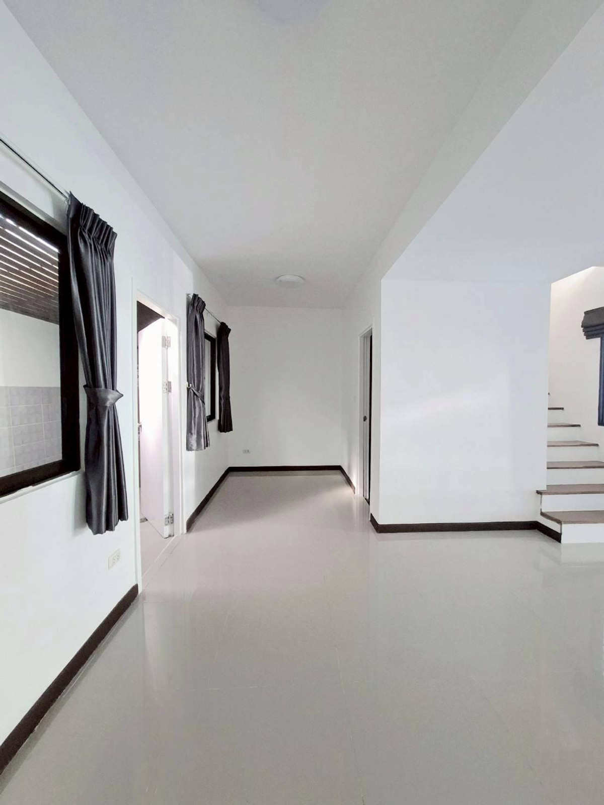 For SaleTownhomePattanakan, Srinakarin : Urgent sale townhouse Pruksa Ville Village 57, newly renovated house, ready to move in (N.1929)