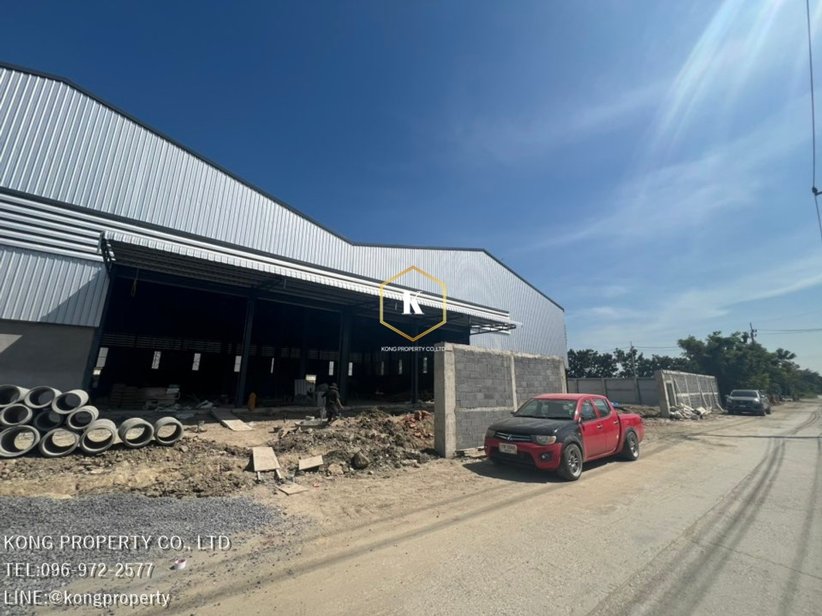 For RentWarehouseSamut Prakan,Samrong : Factory for rent, Bang Pla, Bang Phli, Tamru, Samut Prakan, 2400 sq m.