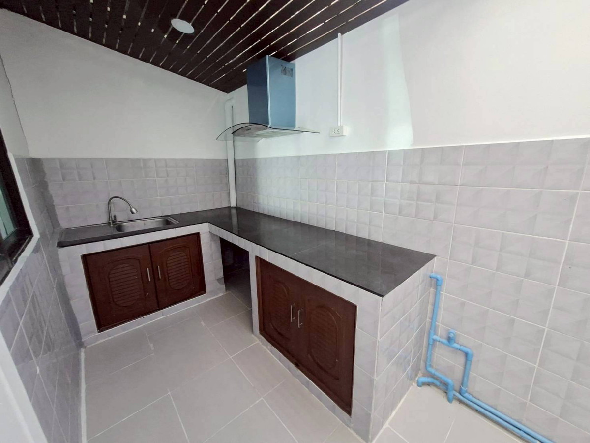 For SaleTownhomePattanakan, Srinakarin : Urgent sale townhouse Pruksa Ville Village 57, newly renovated house, ready to move in (N.1929)