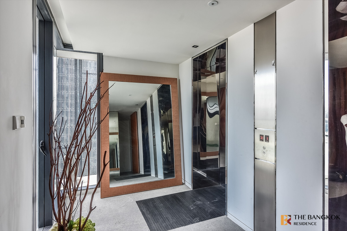 For SaleCondoSathorn, Narathiwat : Hurry! Last Unit at The Met - Beautiful Unit, Great Price, Near Mrt Chong Nonsi