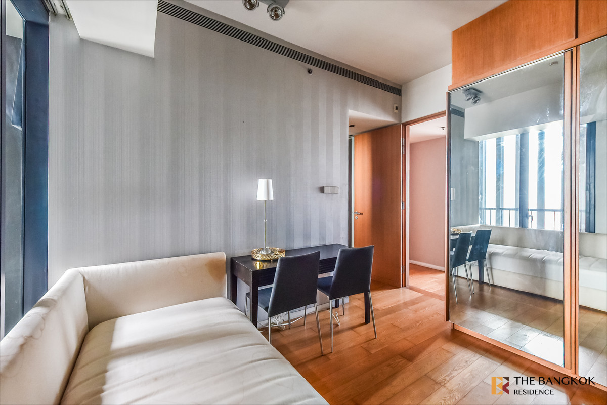 For SaleCondoSathorn, Narathiwat : Hurry! Last Unit at The Met - Beautiful Unit, Great Price, Near Mrt Chong Nonsi