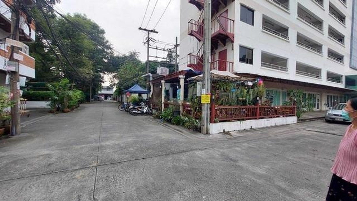 For RentHouseRamkhamhaeng, Hua Mak : Urgent sale townhouse Pruksa Ville Village 57, newly renovated house, ready to move in (N.1929)