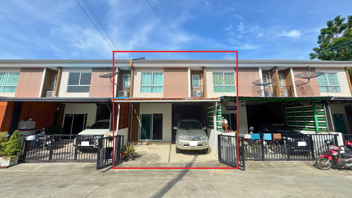 TownhomeSamut Prakan,Samrong : For sale/rent 2-story townhouse, The Connect Theparak Muang Mai project.