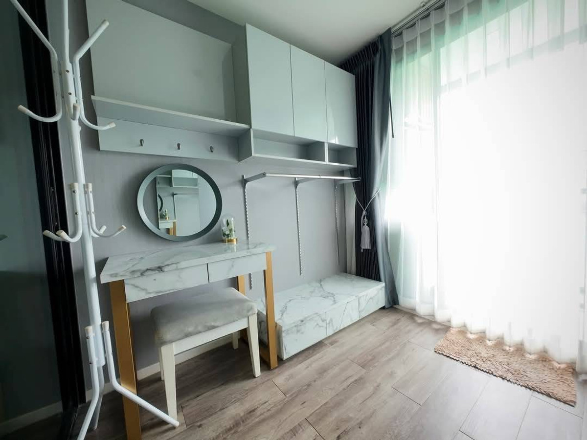 CondoRatchadapisek, Huaikwang, Suttisan : For Rent / Sale – Modiz Ratchada 32 Condominium 1 Bedroom, 1 Bathroom, 1 Living Room, Large 35 sq.m. Unit Brand-new room, never lived in The room is very beautiful and brand new, never occupied. The owner has moved abroad. Free! All furniture, built-ins, 