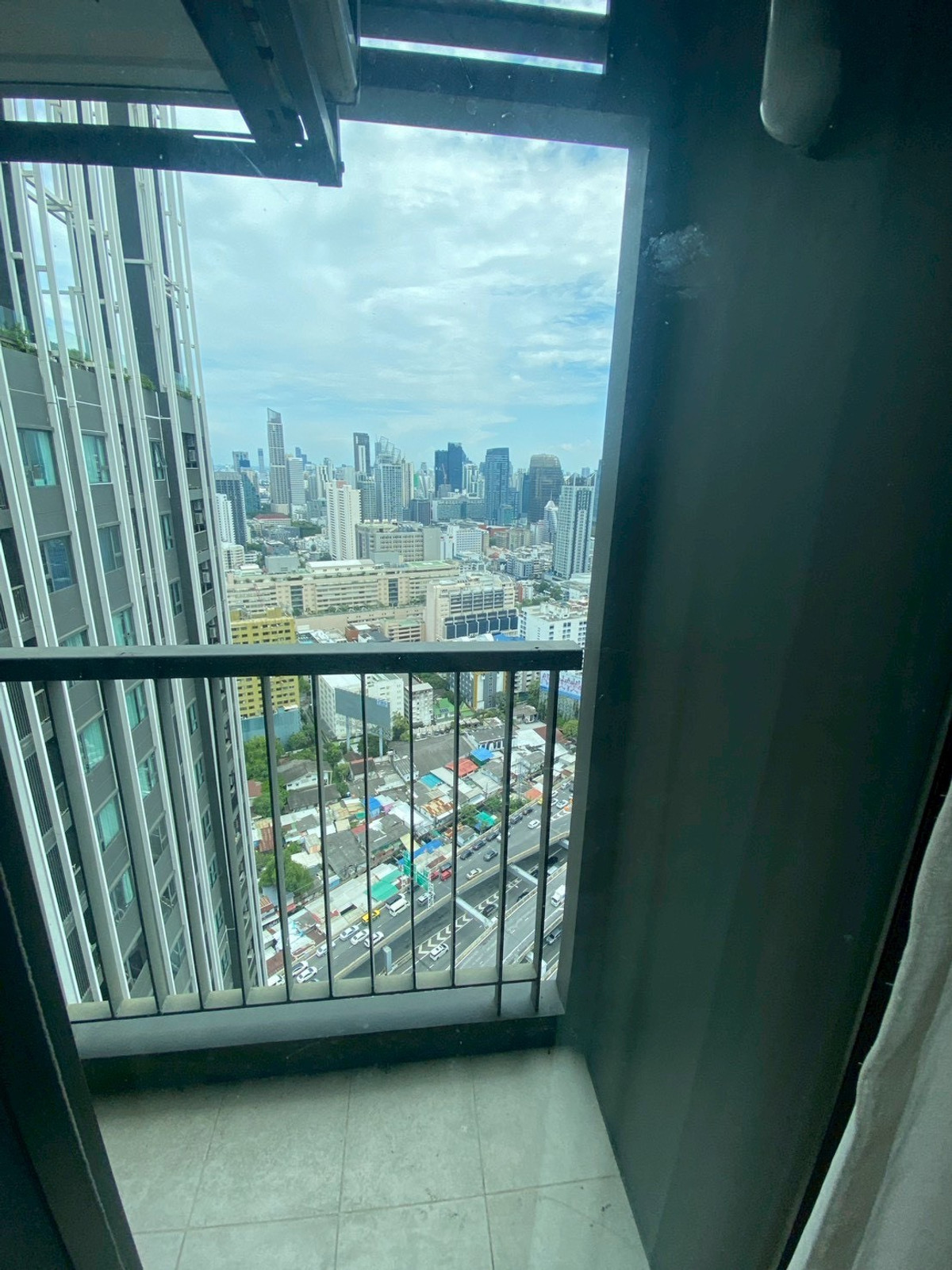 ให้เช่าคอนโดวิทยุ ชิดลม หลังสวน : ให้เช่า Life One Wireless ราคา 18,000 บาท/เดือน [MNr251102]