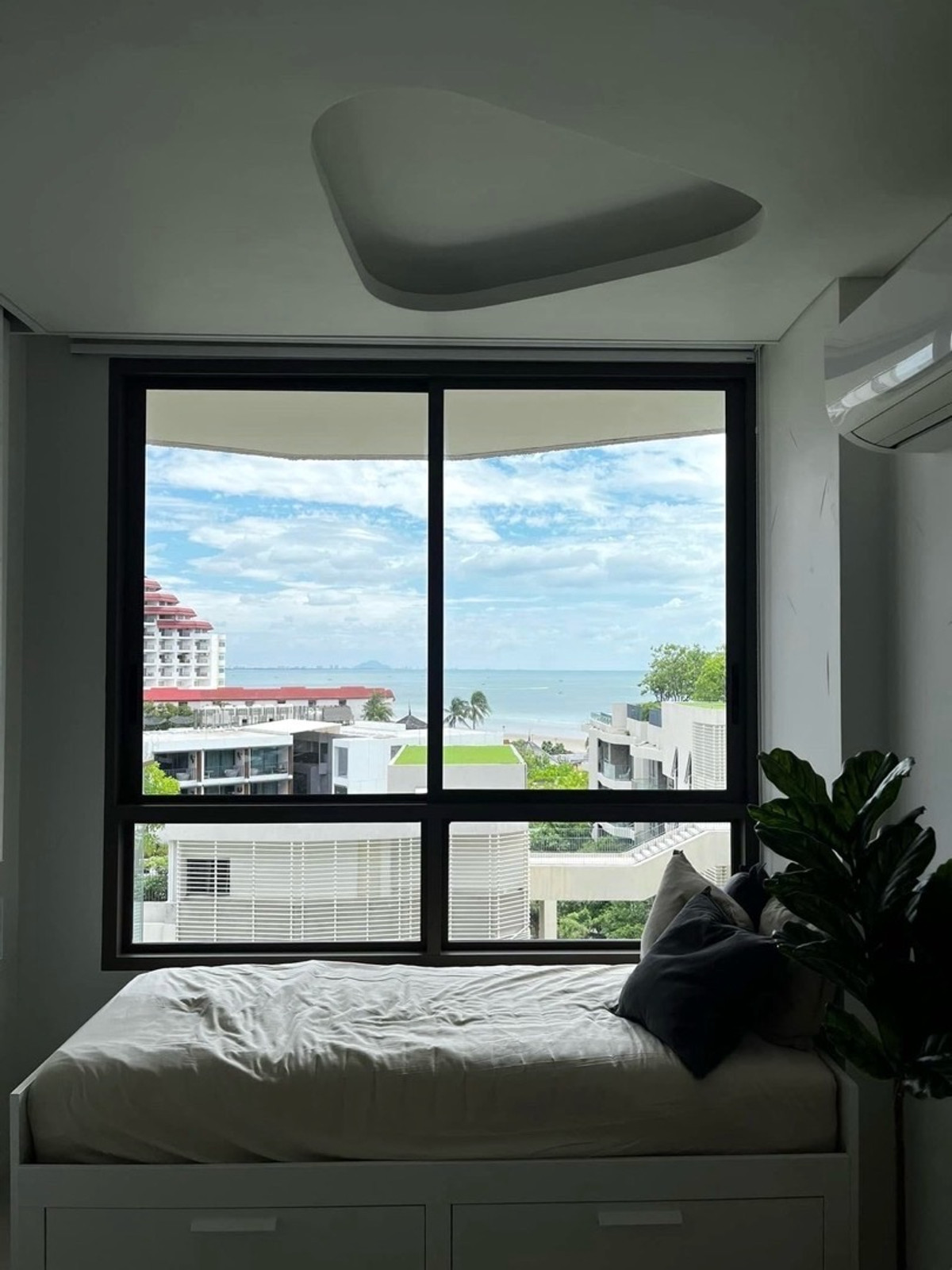 For SaleCondoHuahin, Prachuap Khiri Khan, Pran Buri : 1 bedroom for sale at 6.5 MB. Access to the beach.
