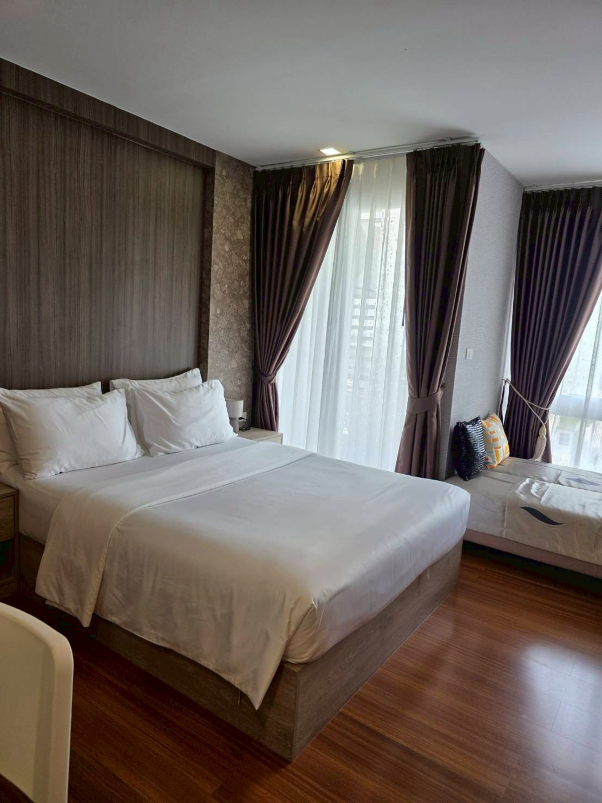 For RentCondoLadkrabang, Suwannaphum Airport : ✨Condo for rent: Airlink Residence, newly renovated room. Complete with furniture You can move in immediately. compact room Renovated the whole room, clean, beautiful, livable, suitable for people working in the Suvarnabhumi - Lat Krabang zone, easy to tr