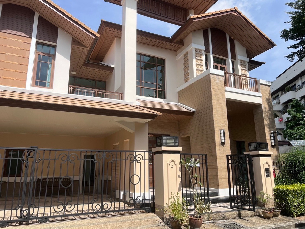 For RentHouseOnnut, Udomsuk : 🔥Rent at Baan Sansiri 67 🔥4BR 5BR 🔥300,000🔥490sqm 🔥